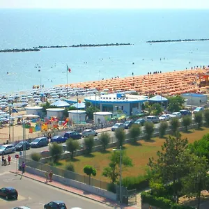 La Dolce - With Shared Pool And Large Terrace Lido delle Nazioni